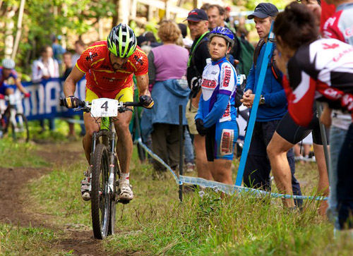 Jose Hermida races along the course in the elite men's world championship - Photo by Eric Batty