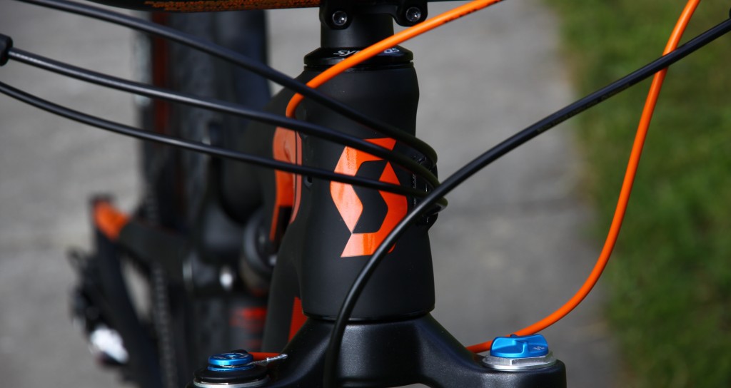 Semi integrated tapered headset