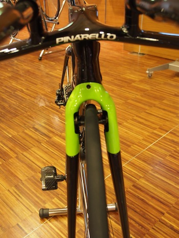 The Sibilo uses a similar front brake design with a cover, as the Bolide.