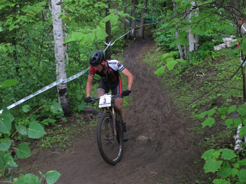 Raphaël Gagné racing to victory at the 2015 Canadian XCO championships