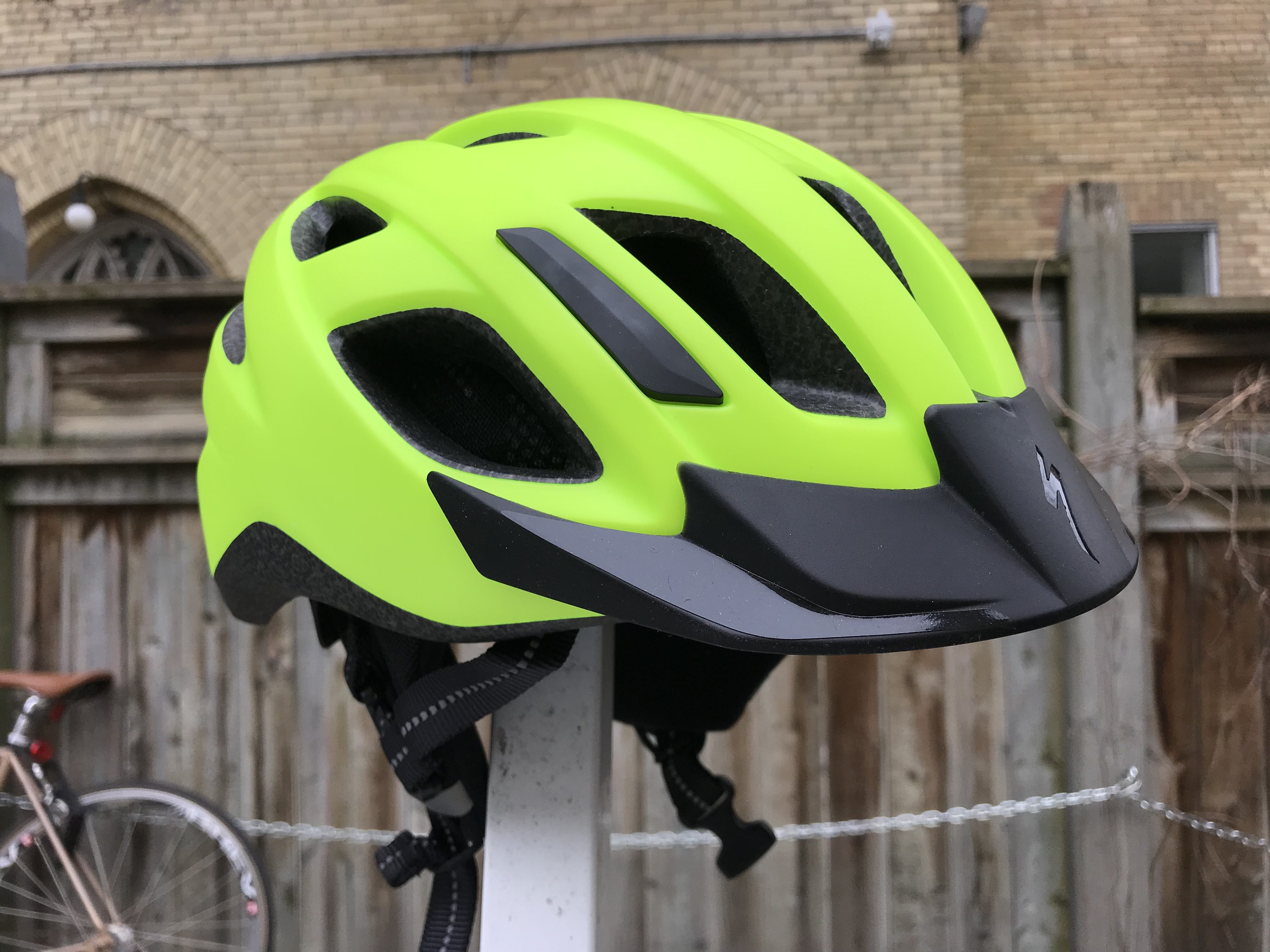 specialized bike helmets canada