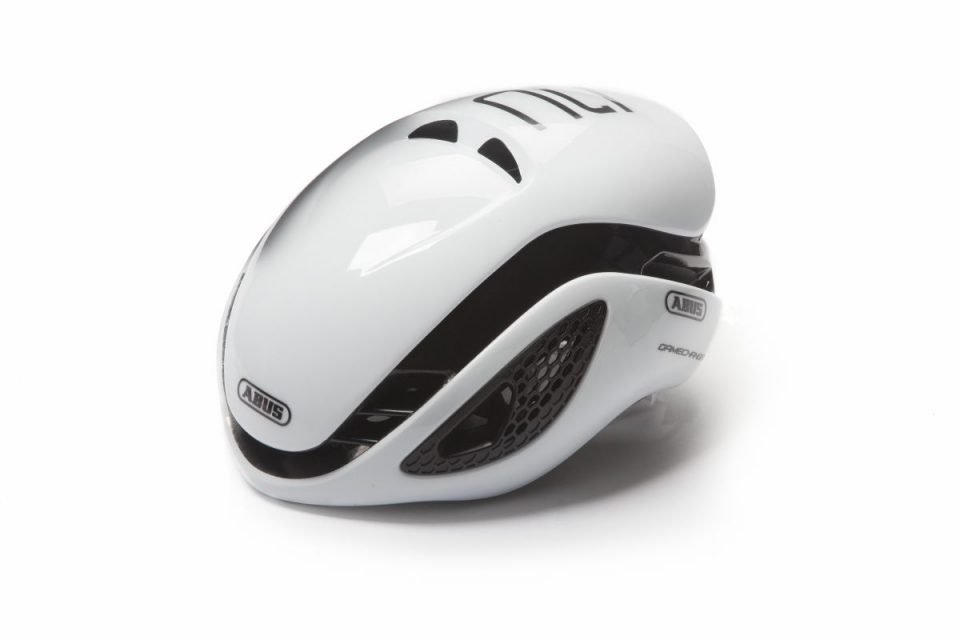 Buyer's guide: Three aero road helmets to cheat the wind - Canadian