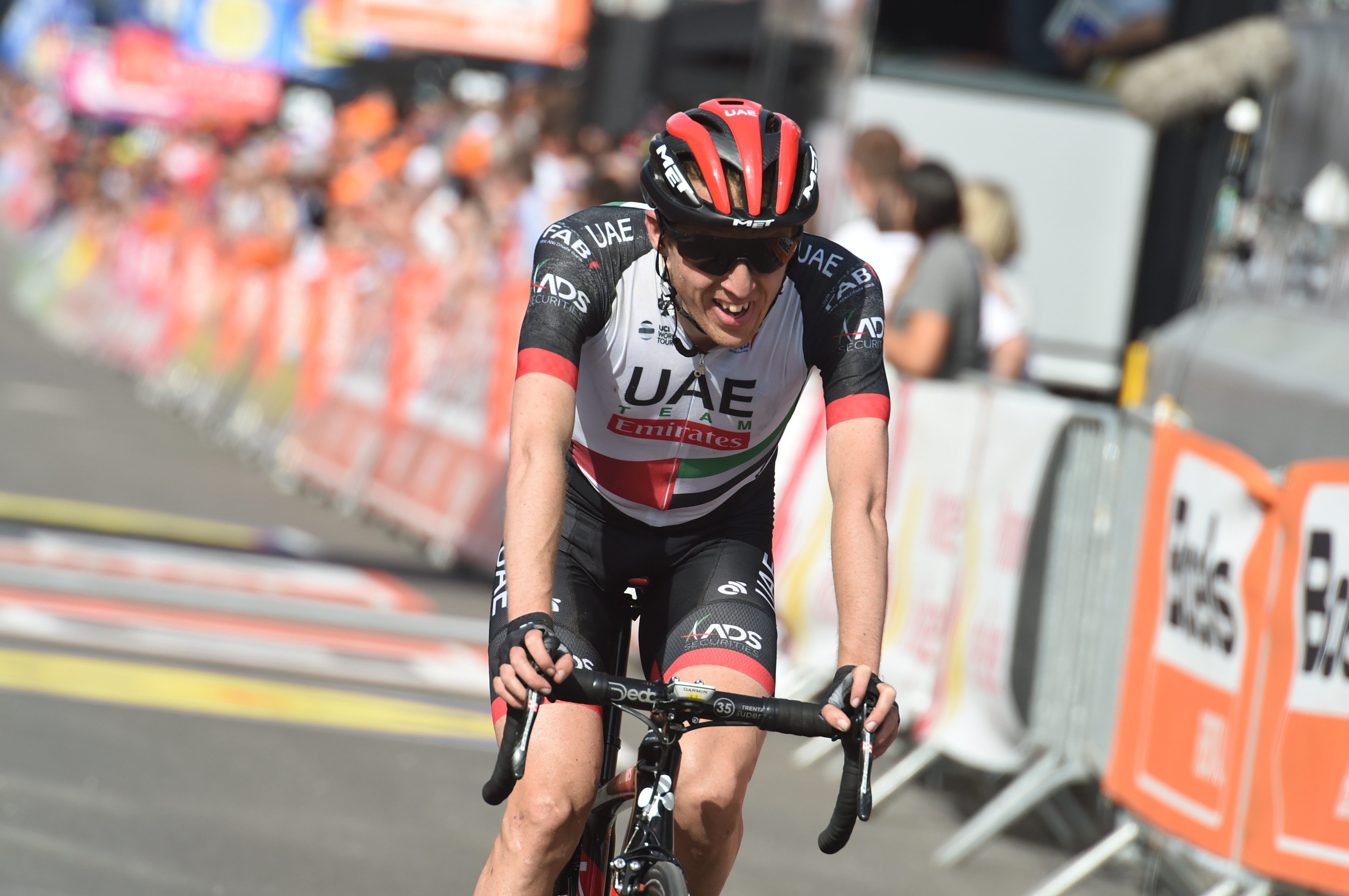 Dan Martin lifts UAE-Emirates with a Dauphiné summit finish win ...