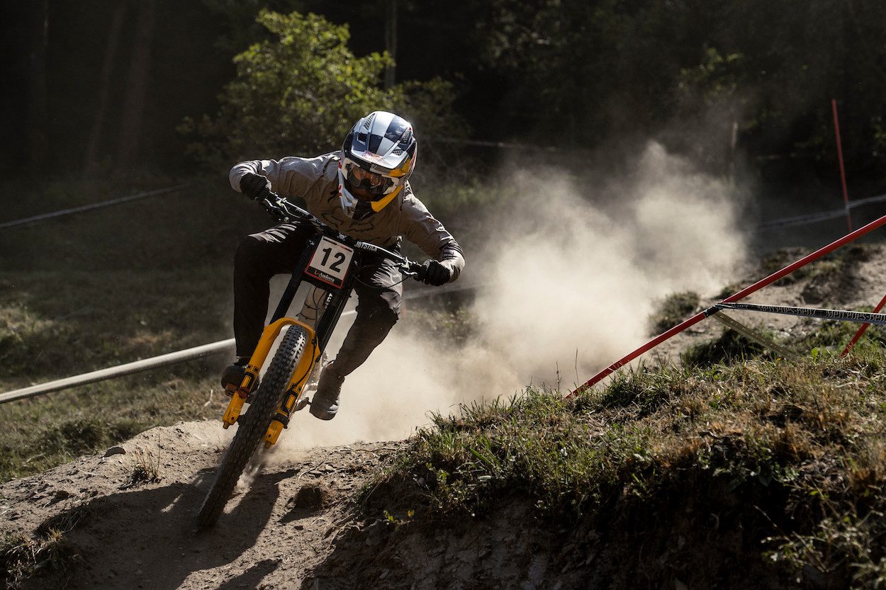 Highlights and winning runs from the moon dust of Andorra World Cup DH