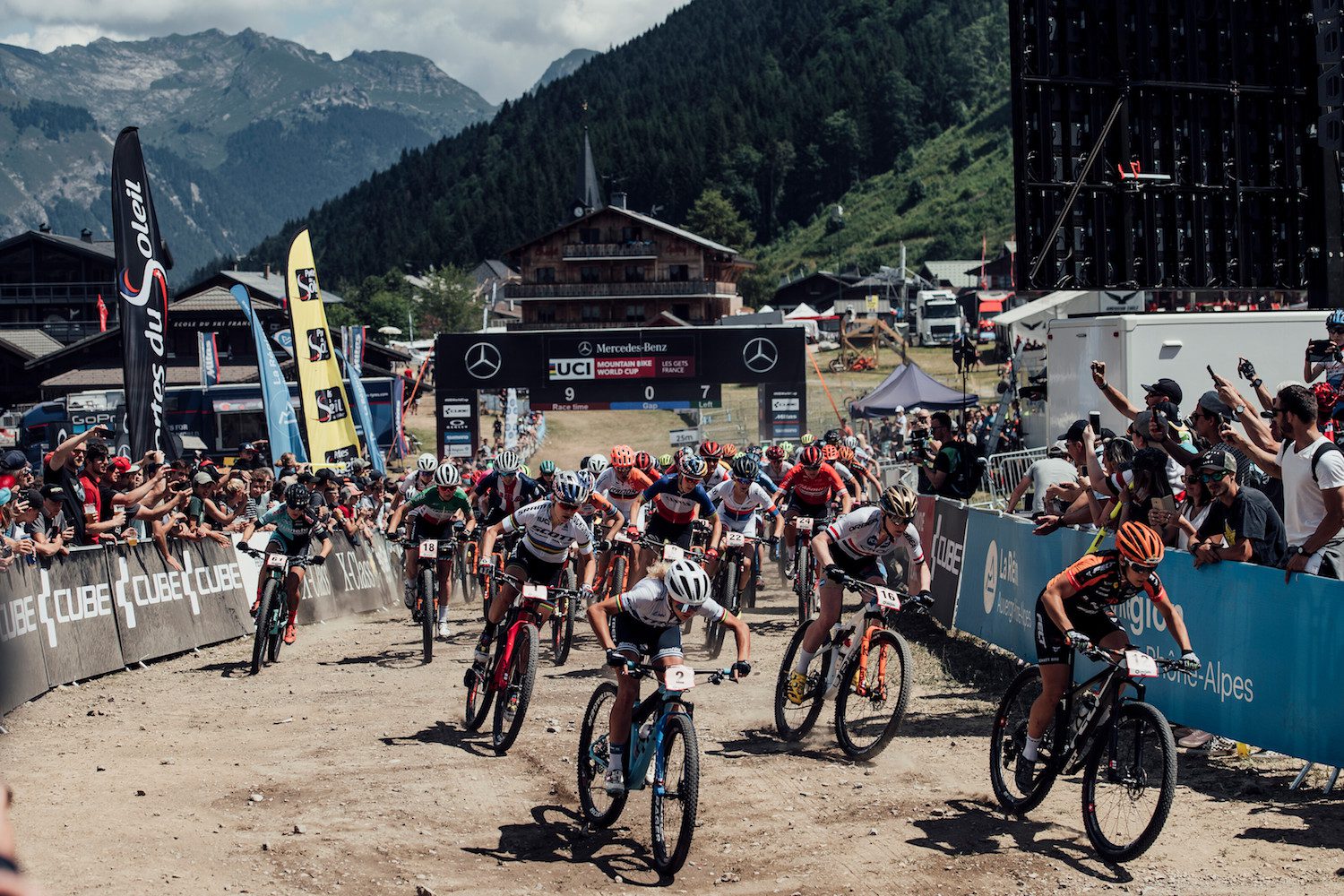 Les Gets World Cup XCO 2019 women's start