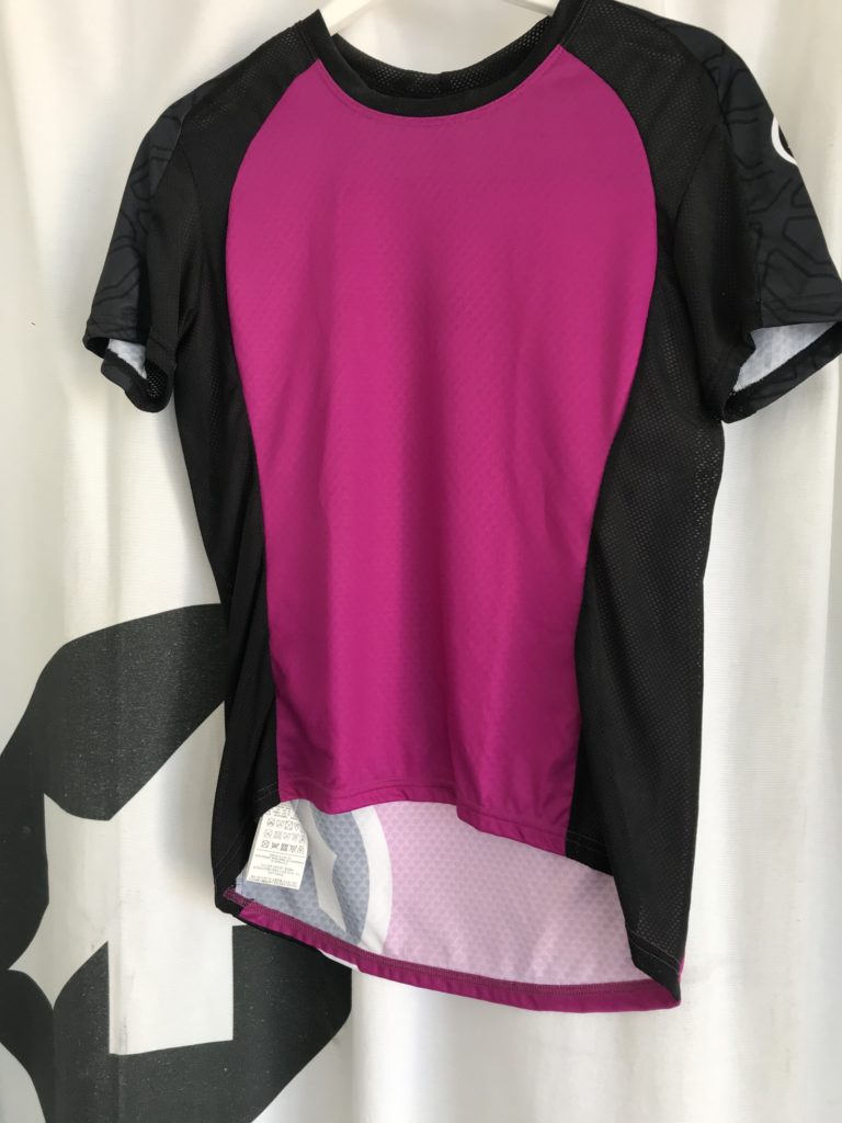 Favourite women’s gear from Sea Otter Canada - Canadian Cycling Magazine