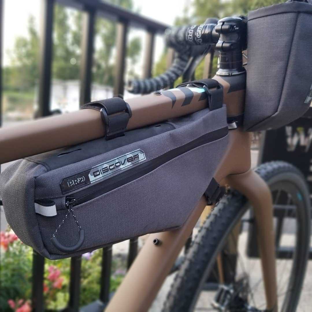 PRO Discover Small frame bag and saddle bag - Canadian Cycling Magazine