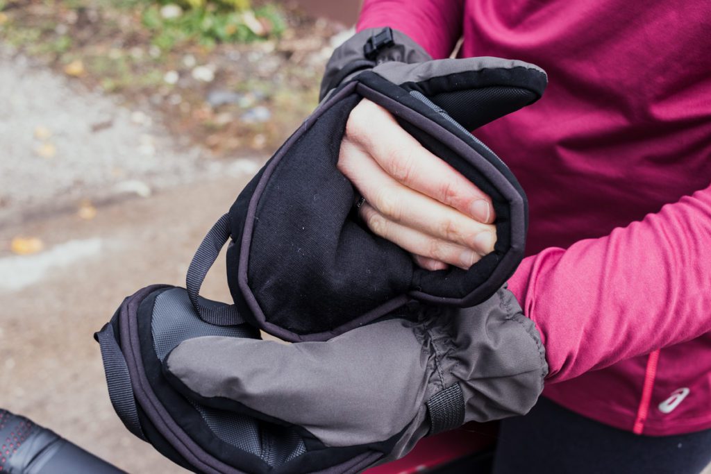 6 gloves that will have you riding through the winter - Canadian