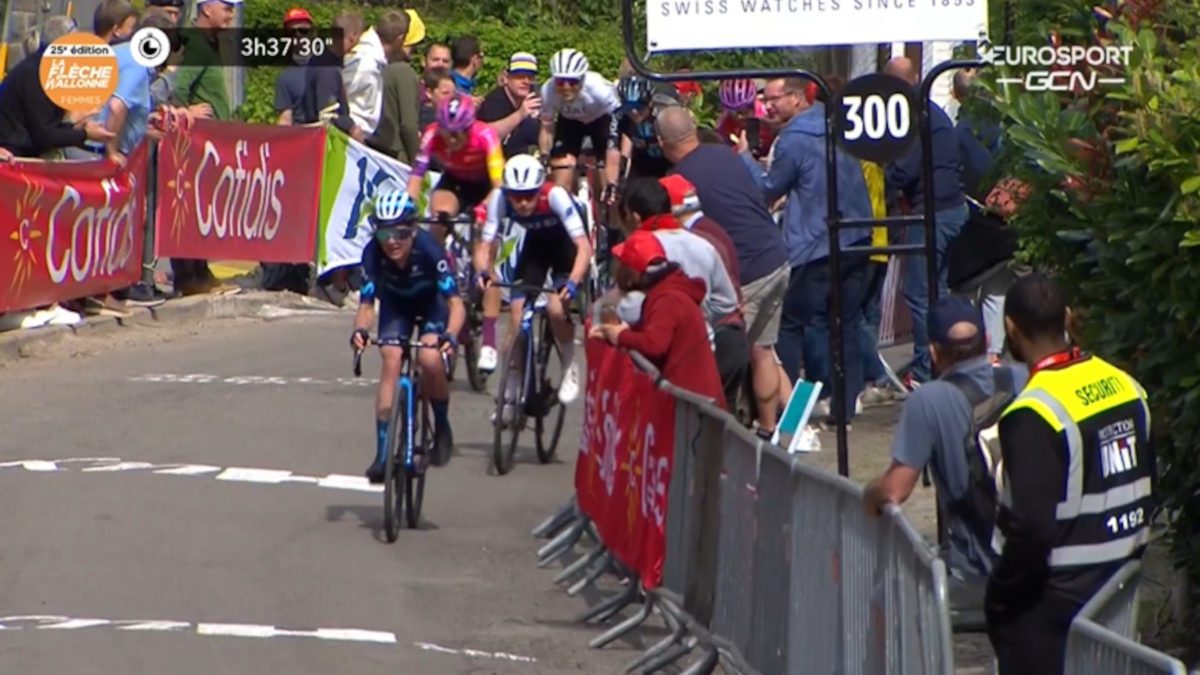 The finish of the women's Flèche Wallone was incredible - Canadian ...