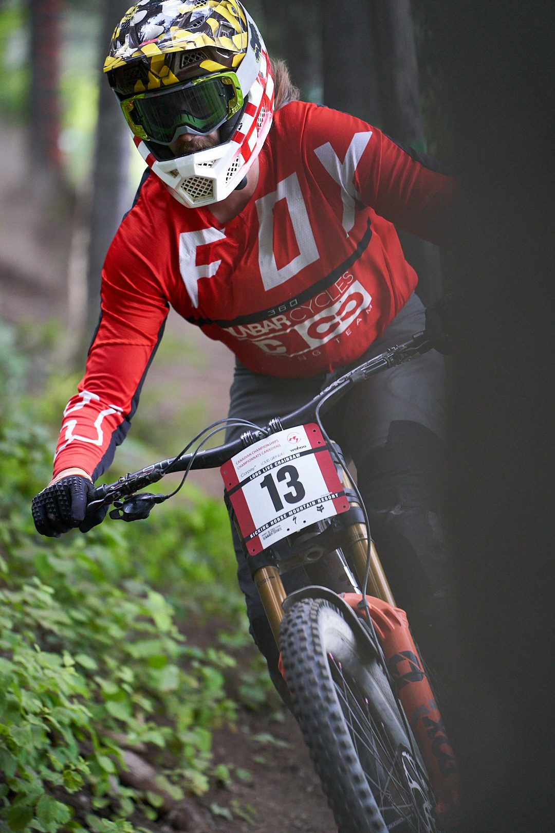 Gabe Neuron races Canadian downhill national championships 