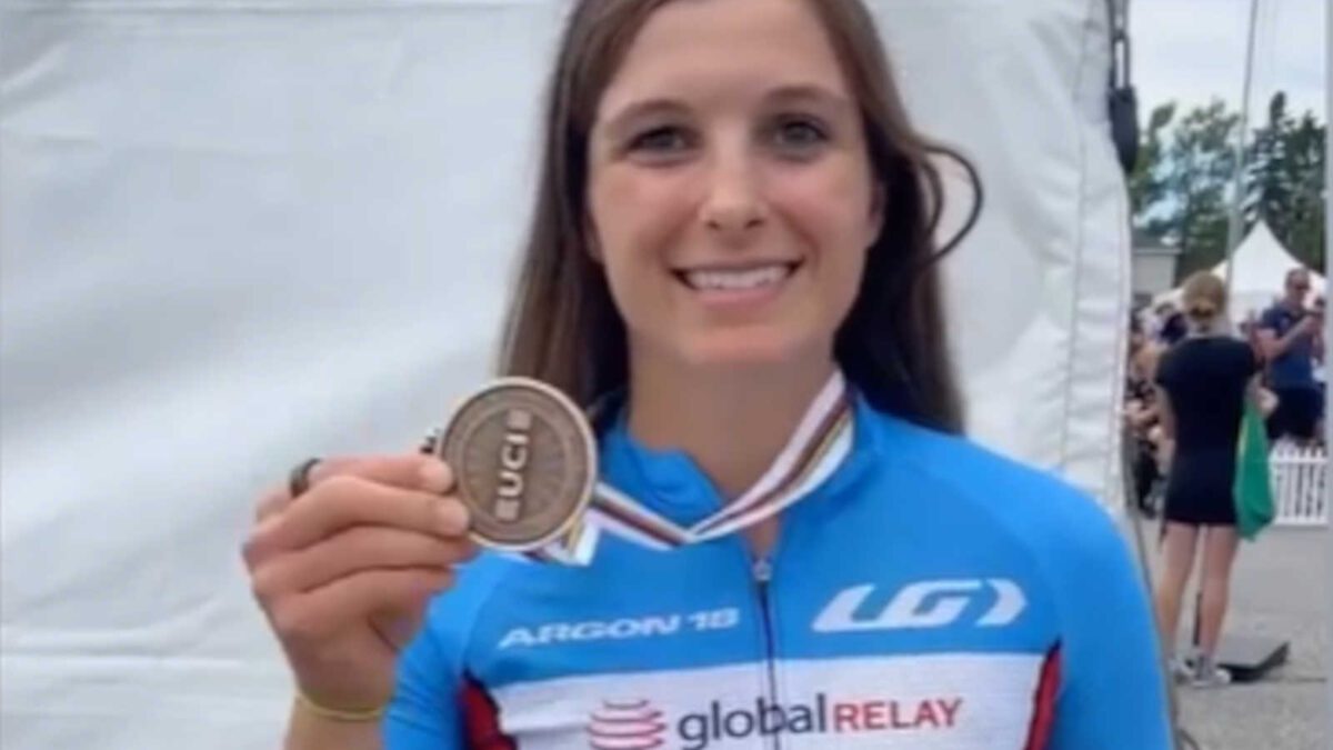 Keely Shaw with her medal