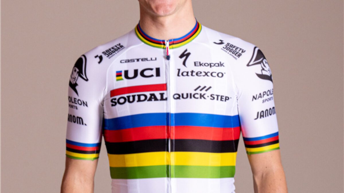 Remco Evenepoel shows off rainbow jersey in Binche – PelotonPost