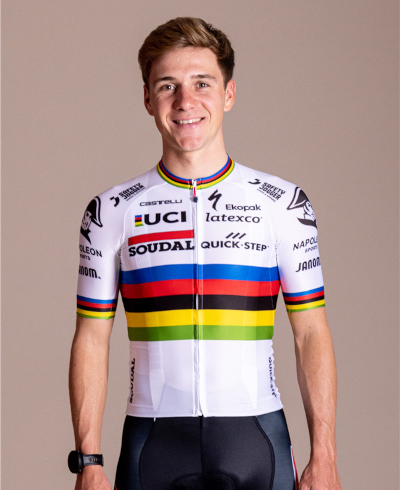 Remco Evenepoel shows off new rainbow jersey kit - Canadian Cycling ...