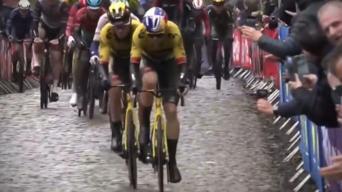 Wout van Aert and Christophe Laporte attack up the Kemmelberg