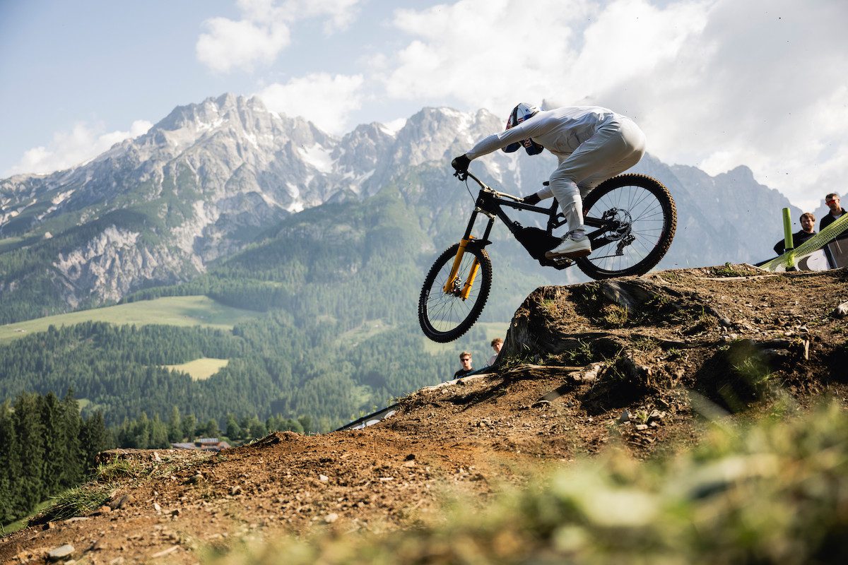 Highlights and replays Leogang World Cup downhill semifinals and