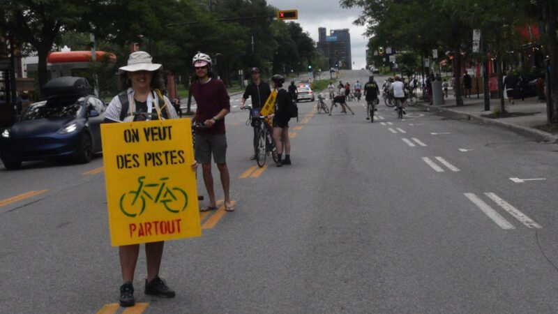 Montreal human bike path