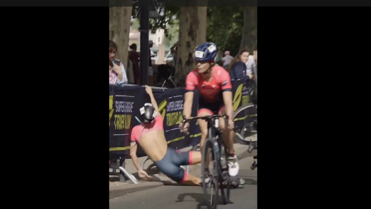 Nicole Van Der Kaay crashes into barrier