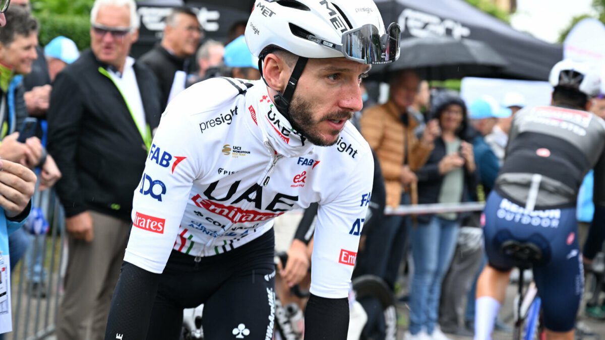 Adam Yates wins on Tour de Suisse's first summit finish, springs into lead