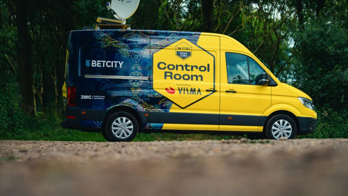 Visma - LAB ‘control room van” banned from Tour de France